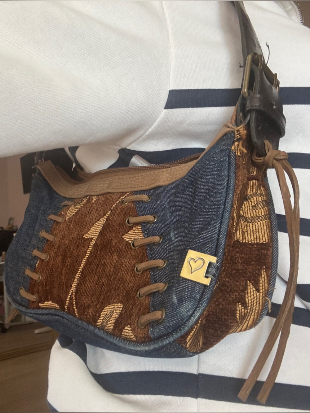 lei Denim and Brown Embroidered Shoulder Bag with Black Strap - Picture 4 of 4